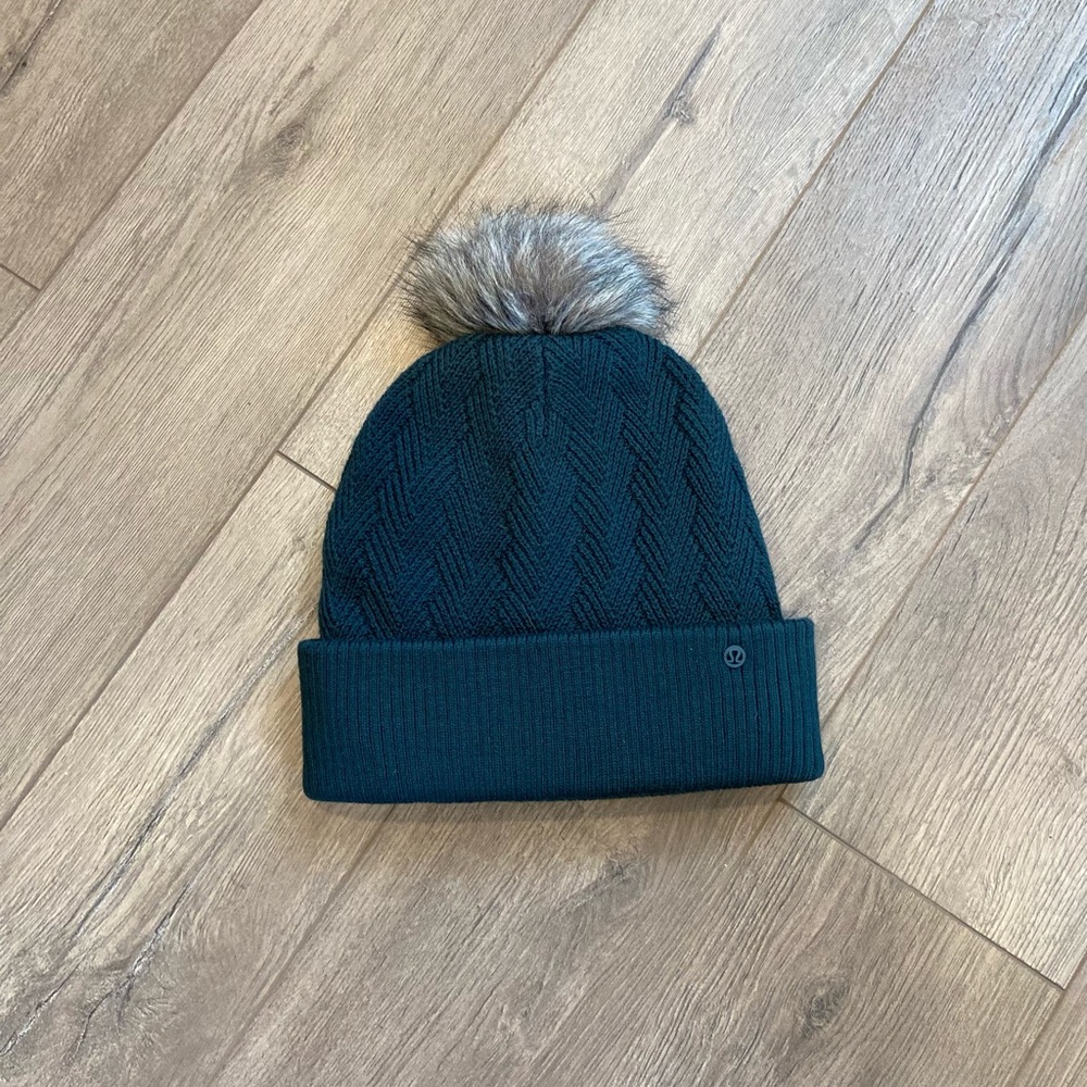 Lululemon Sherpa Beanie